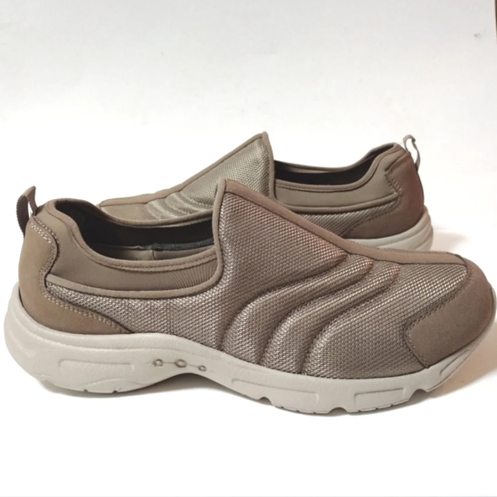 Easy Spirit Women's Brigg2 Slip-On Comfort Walking Sneakers Beige Size 11